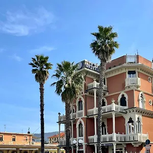 hotel-doria-chiavari.hotelitalianriviera.com/
